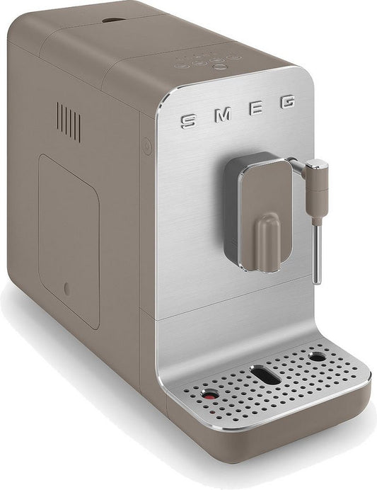 Smeg Kaffeevollautomat BCC02TPMEU Herausnehmbare Brüheinheit