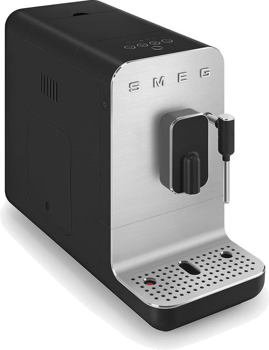 Smeg Kaffeevollautomat BCC02BLMEU Herausnehmbare Brüheinheit